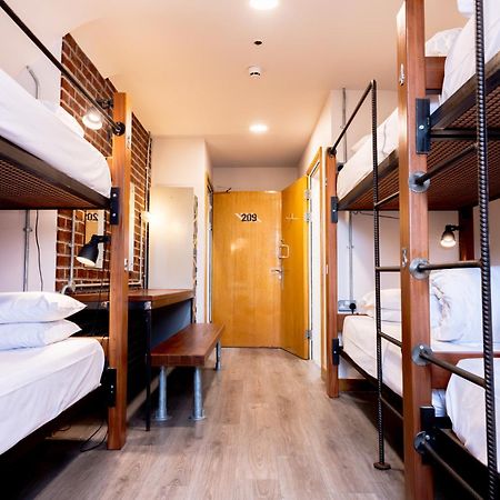The Nest Boutique Hostel Galway Exterior foto
