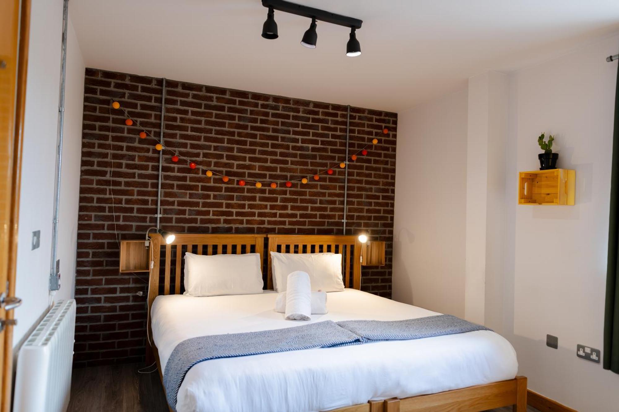 The Nest Boutique Hostel Galway Exterior foto