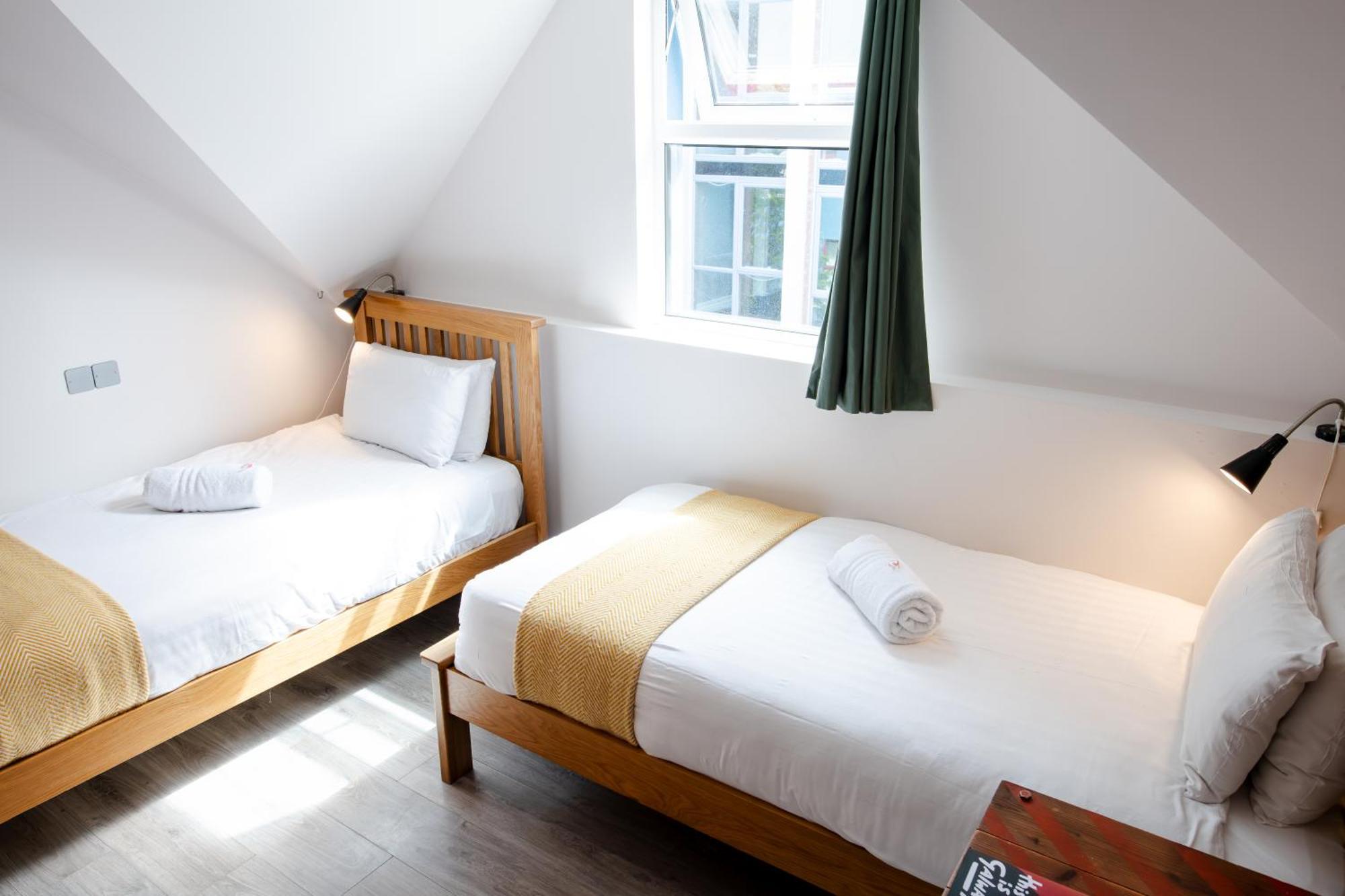 The Nest Boutique Hostel Galway Exterior foto