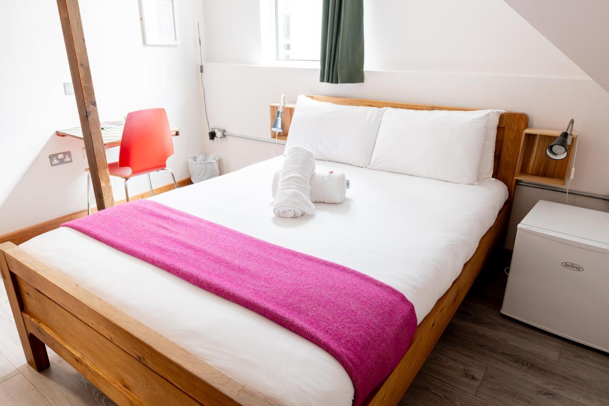 The Nest Boutique Hostel Galway Exterior foto