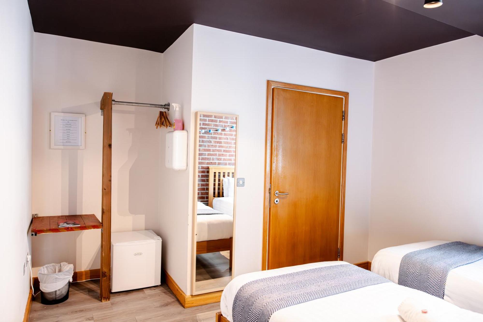 The Nest Boutique Hostel Galway Exterior foto