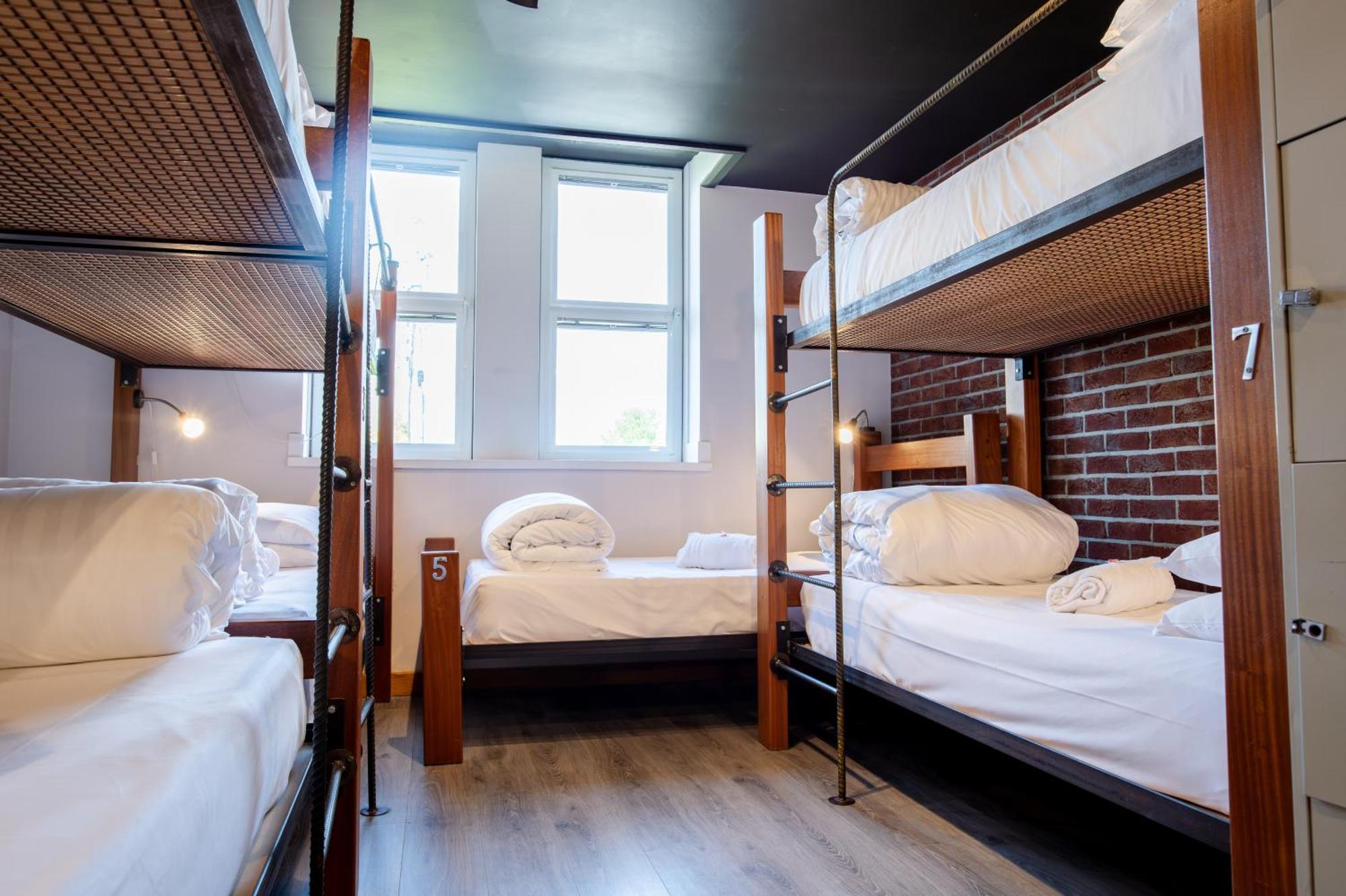 The Nest Boutique Hostel Galway Exterior foto