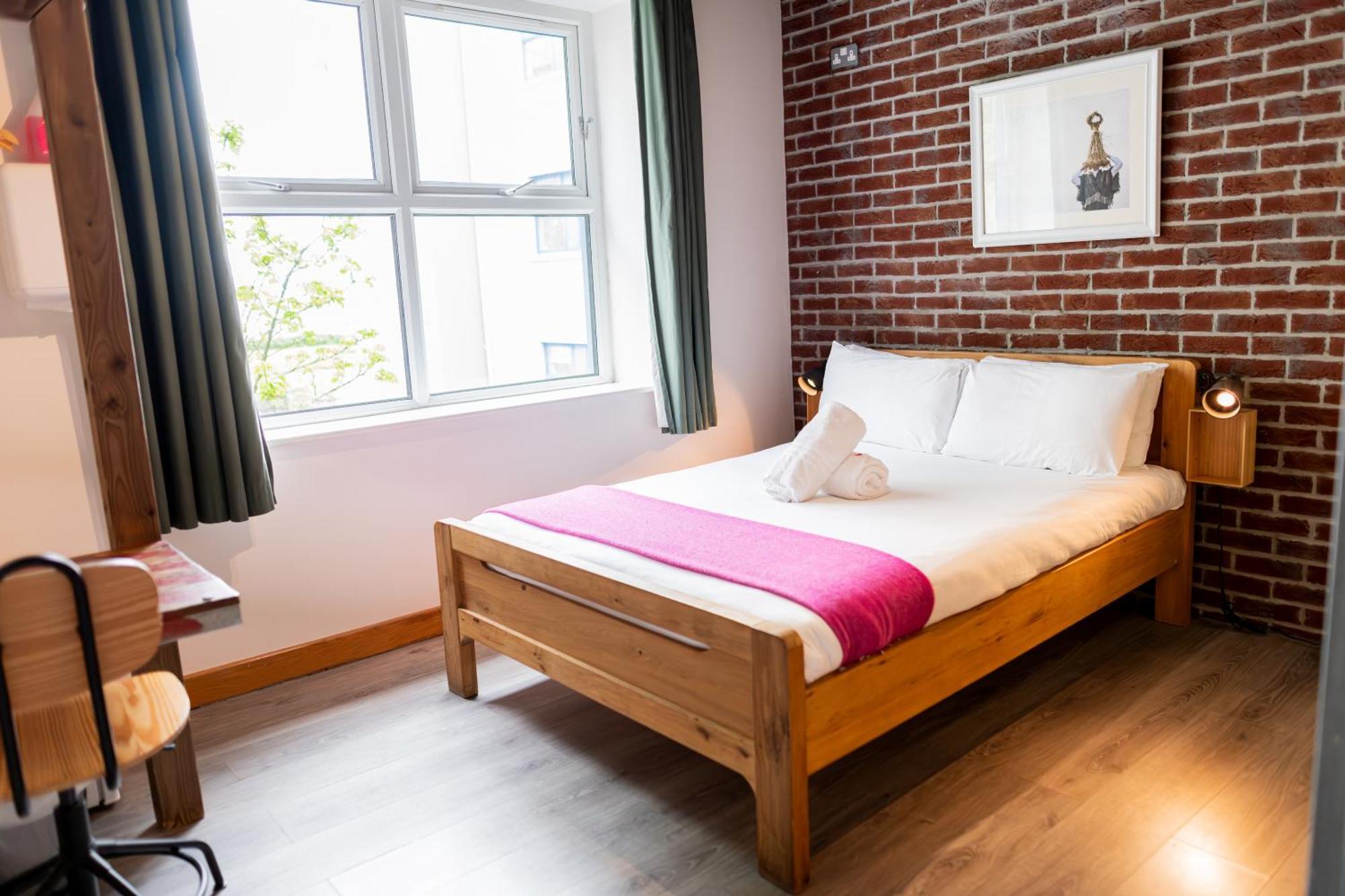 The Nest Boutique Hostel Galway Exterior foto