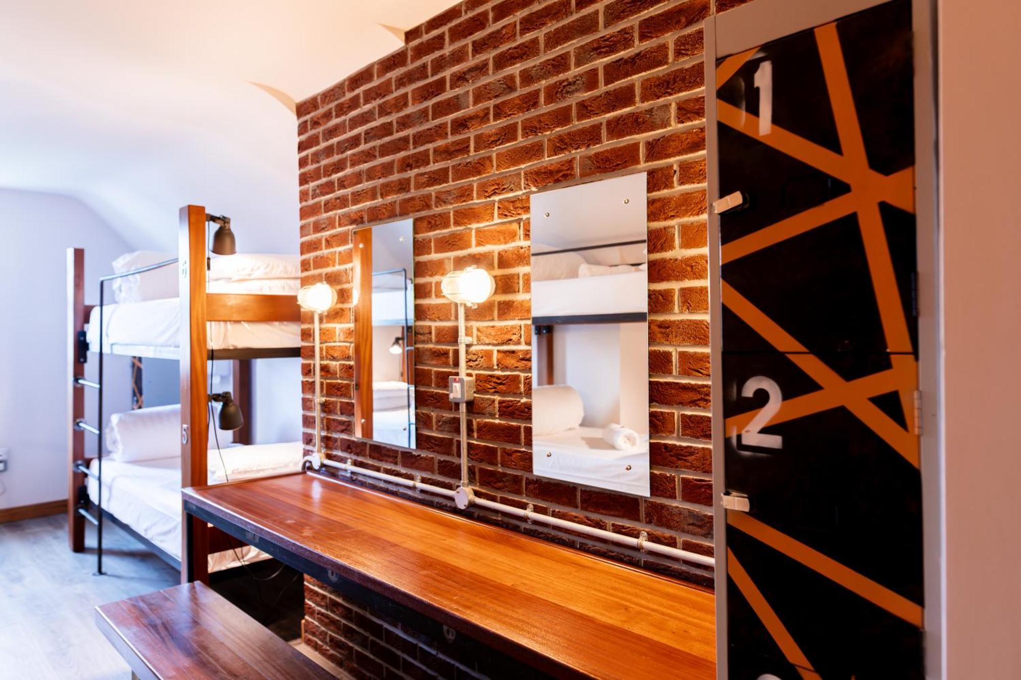 The Nest Boutique Hostel Galway Exterior foto