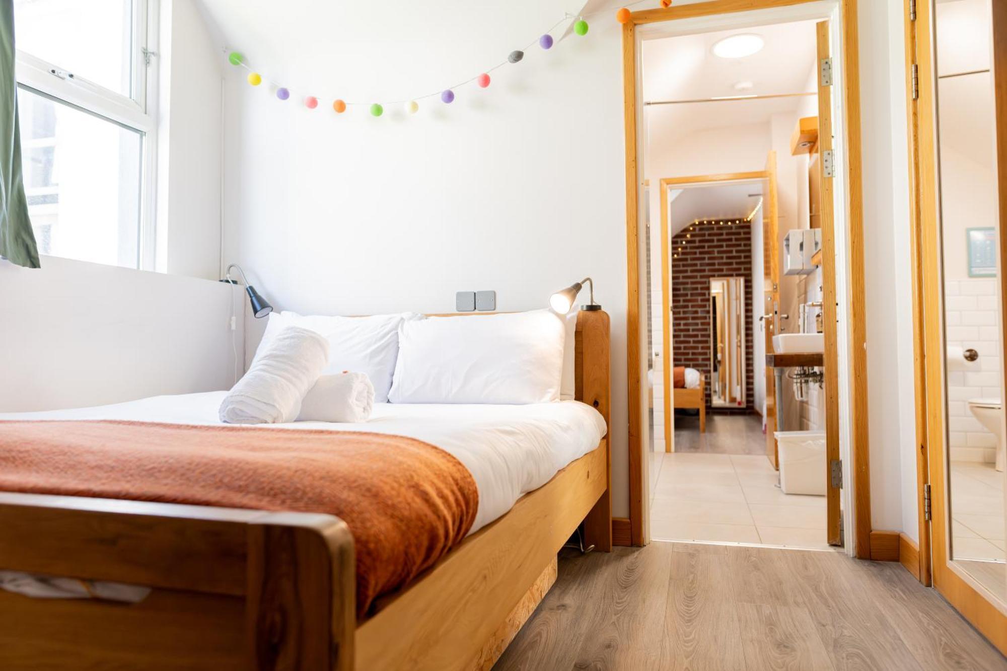 The Nest Boutique Hostel Galway Exterior foto