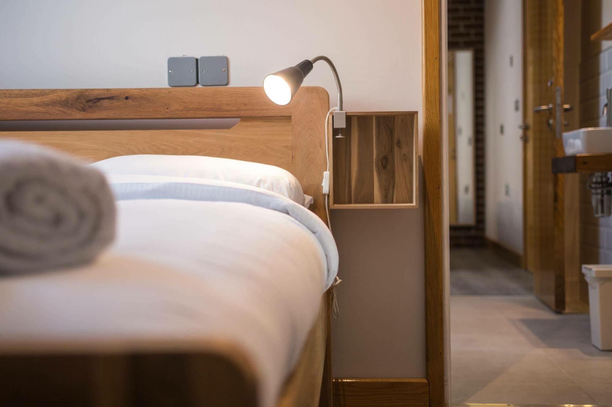 The Nest Boutique Hostel Galway Exterior foto